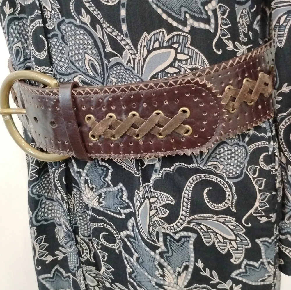 LARGE HYDE COLLECTION LEATHER BELT